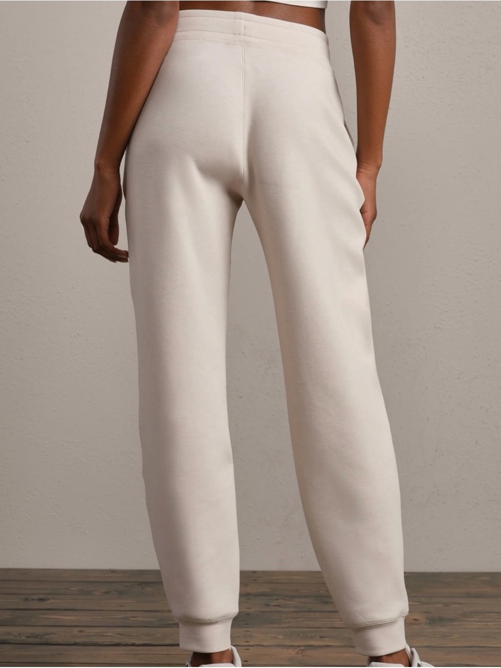 NWOT RHONE DreamGlow Jogger Pants Cream Size L - Picture 2 of 7